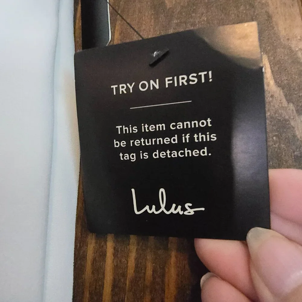 Lulus White Lace-Detail Sleeveless Sheath Wedding Dress XS Elegant Bridal Gown - Picture 3 of 12